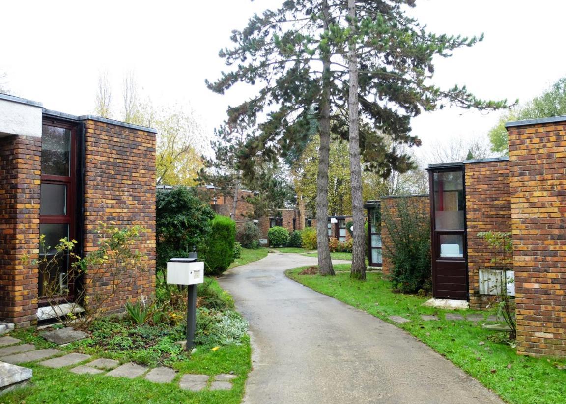 Ferienwohnung Bed & Breakfast - Entre Paris & Disneyland Roissy-en-Brie Exterior foto